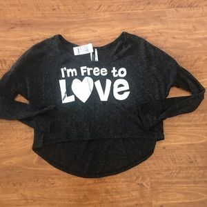 Brenda’s size M lightweight top